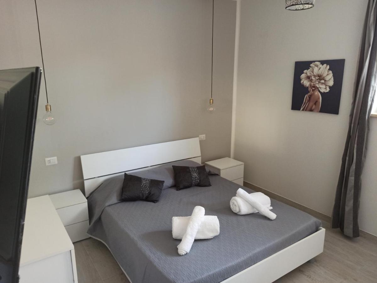 Ferienwohnung Esmada Lamezia Terme Exterior foto